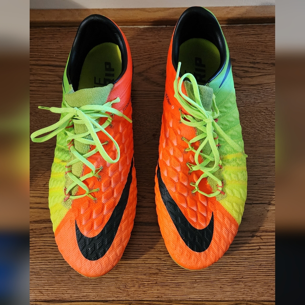 Nike hypervenom size 12 ACC